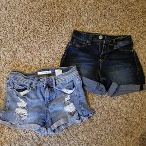 DENIM SHORTS